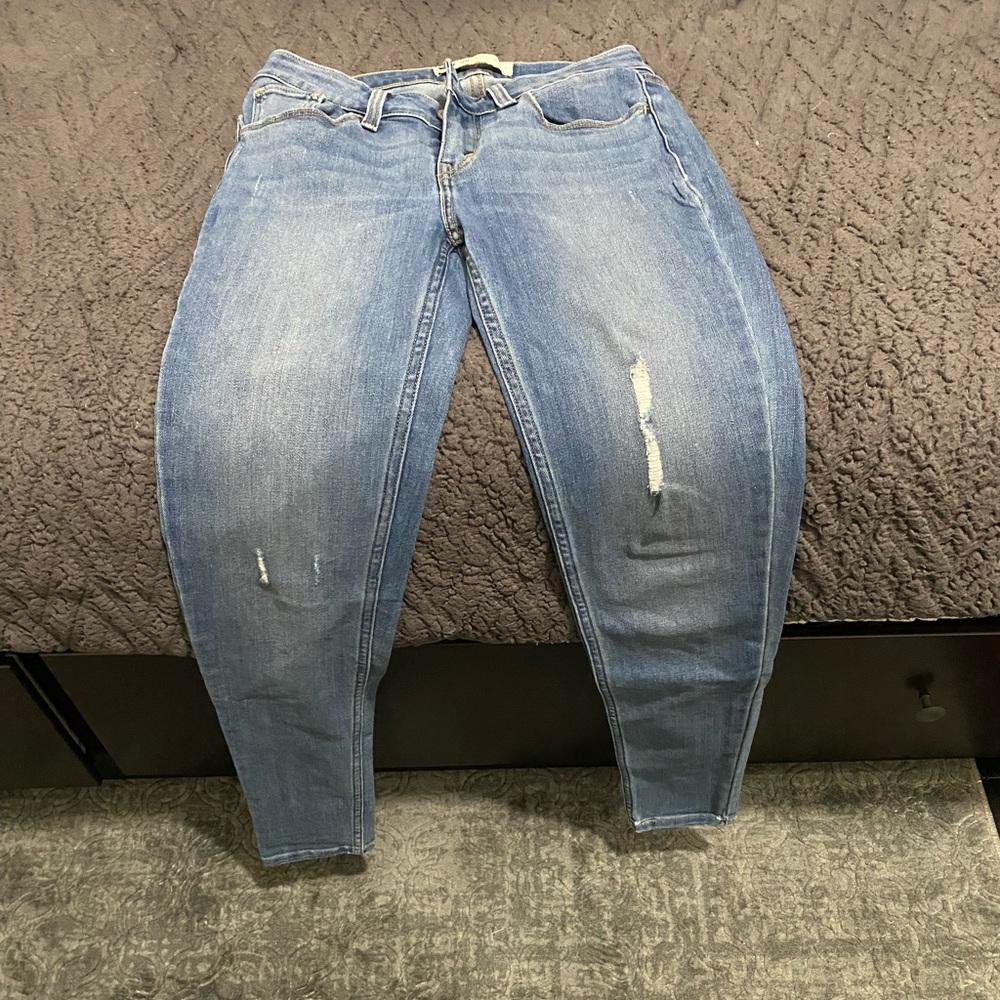 Levi’s skinny jeans size 26